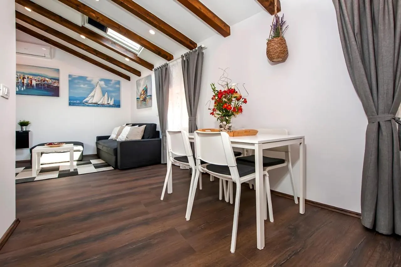 Apartamento The Attic Rovinj 0*,  Croacia